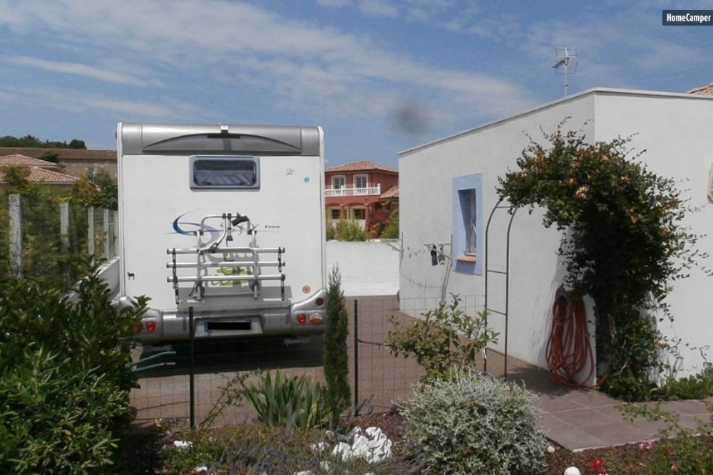 Aire camping-car  Narbonne (11100) - Photo 2
